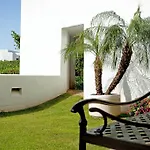Alanda Los Flamingos