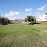 Sunny Golf Apartment