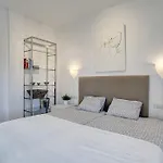 Sunny Golf Apartment