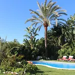 Villa Melger - Private Villa With Swimming Pool
