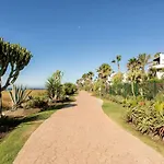 Sea & Mountain View Penthouse