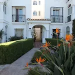 Apartamento Amueblado Estepona-Marbella Un Dormitorio, 2 Camas, Sofa Cama Salon, A 1 Km Playa, Cortas Temporadas.