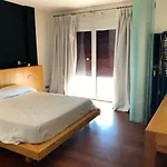 Atico-Duplex Primera Linea De Playa En El Centro De Estepona