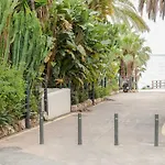 Playa Sin Aglomeraciones, Tarifas Especiales Cerca De Puerto Banus
