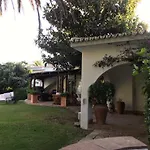Villa With Heated Pool And Jacuzzi Close To Puerto Banus And Beach
