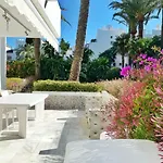 Alcazaba Beach Apartment 3302