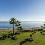 Hb First Beach Line Apartment In Hacienda Beach Roomservice