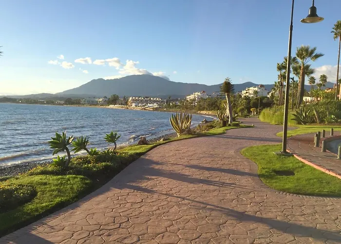 Salinas. Apartment For 4. Terrace/Parking/Pools/Gym/4Mins Beach
