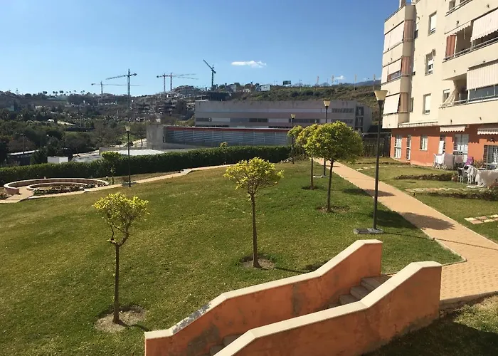 Apartamento De 3 Dormitorios - Cerca Del Puerto Y La Playa