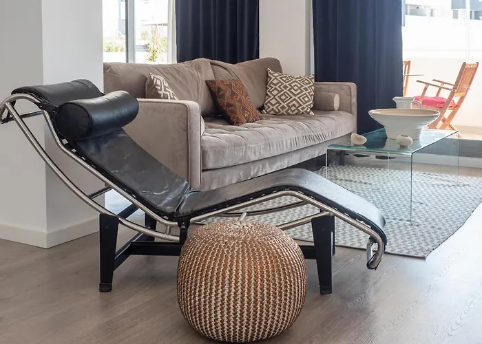 2313-Amazing New Luxury Apartment With Three Bedrooms