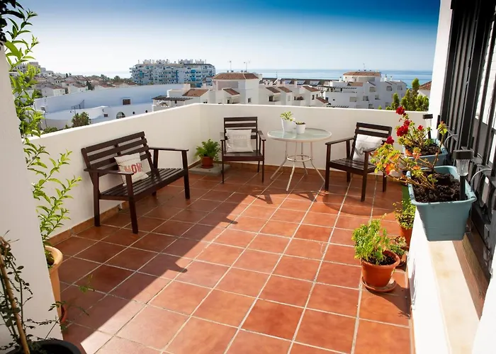 Sea View Apartment Shared Pools Estepona 60 M²