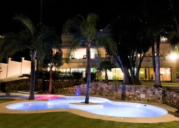 Huge Golf And Spa Mansion 8 Min From Puerto Banus