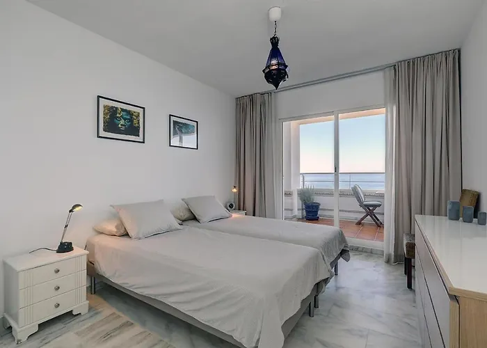 Apartment Boulevard 302