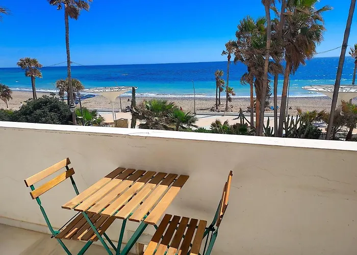Beachfront Primera Linea De Playa En Casco Antiguo