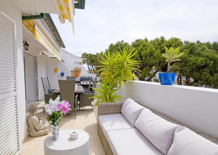 Enjoy El Presidente Penthouse