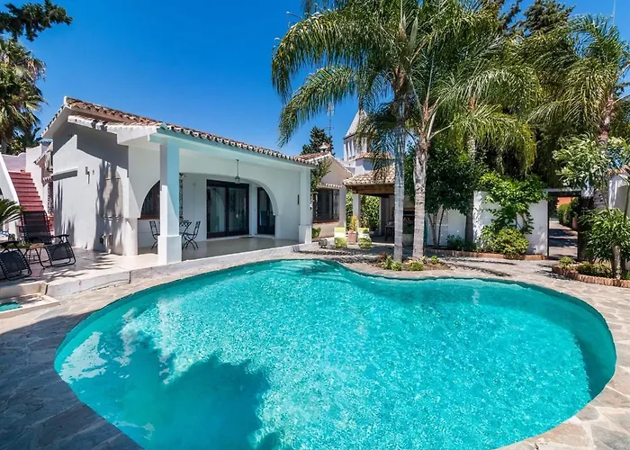 Villa De La Quilla- Private Swimming Pool Next To The Beach