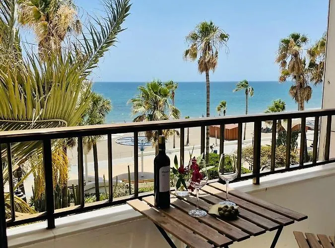 Apartamento Frente A La Playa Piso 3