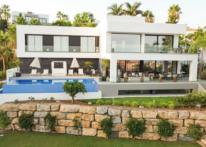 Villa Nido Modern 4 Bed Villa With Sea Views