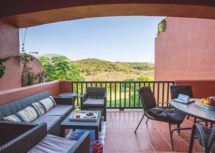 Gorgeous Townhouse With Seaview