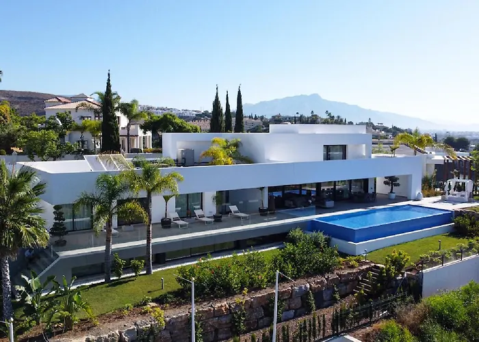 Modern Luxury Villa In Los Flamingos