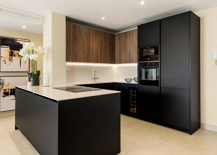 Frontline Luxury 10 Mins From Puerto Banus Rdr303