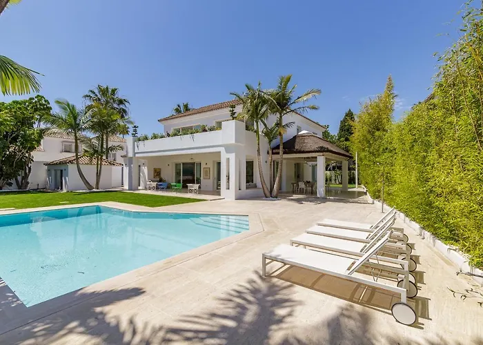 Holiday Villa For Rent In Marbella