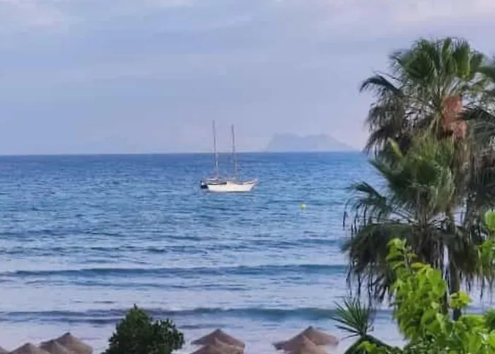 Apartamento A 150 Metros De La Playa Y Del Puerto Deportivo