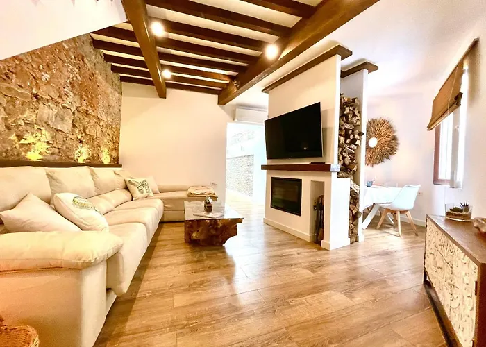 Casa De Pueblo En El Centro De Estepona, Plaza De Las Flores