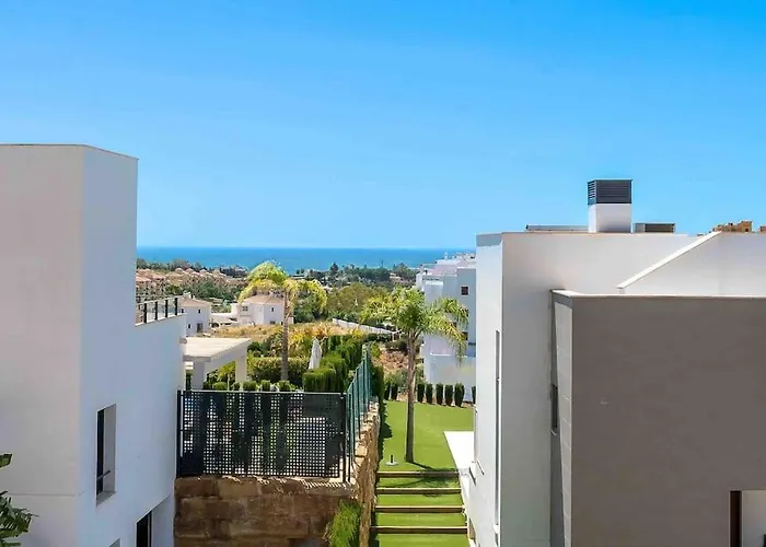 Luxury 3Bdr Apartment In New Golden Mile, Marbella Estepona