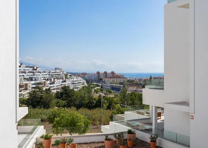 Cosy And Centrally Located Apartment In Estepona