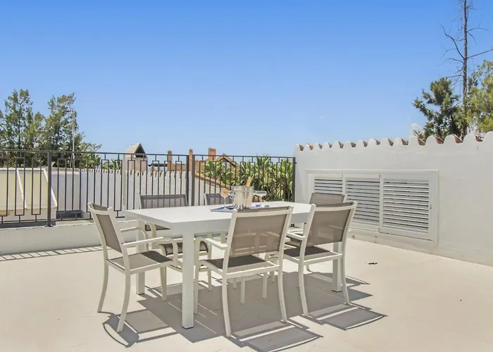 Lotta\'S Townhouse Atalaya