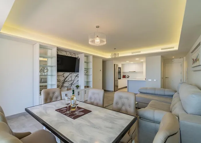 Modern Apartment In Estepona Ref M39