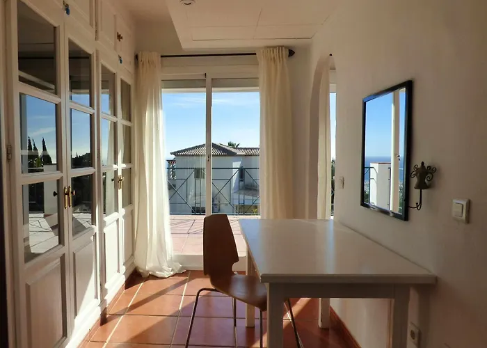Selecta Casa Blanca Estepona