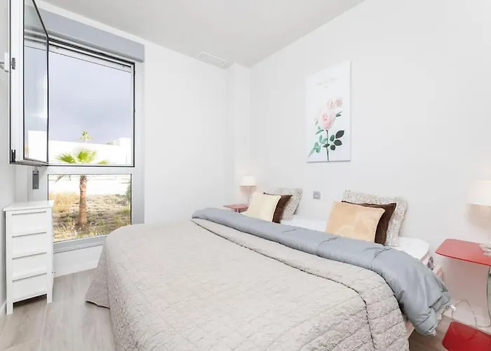 Perfect 3 Bed Apt In Le Mirage With Seaview Rdr313