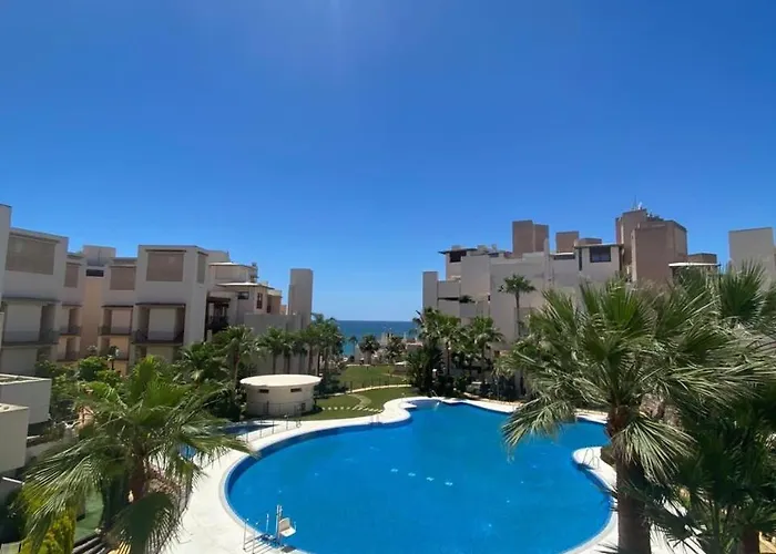 Apartamento En Primera Linea En Estepona
