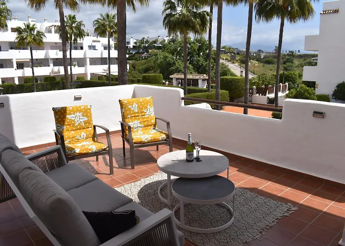 Spacious Apartement With Large Terraces Lunymar Golf, Estepona