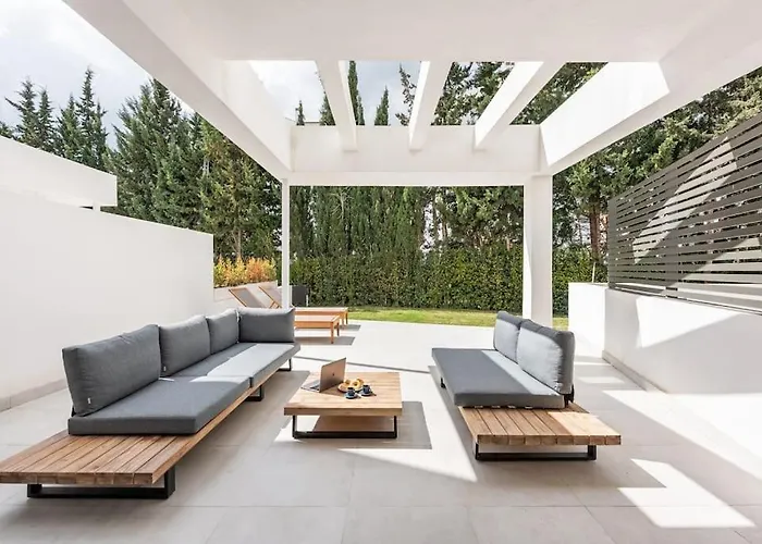 Charming Beach Home In Estepona West