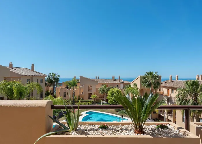 Charming 2-Bedroom With Beautiful Sea Views