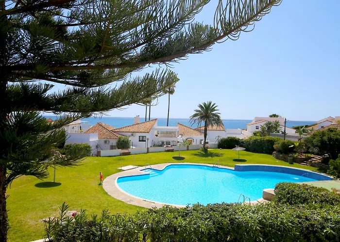 Estepona West Family Villa Mostaza