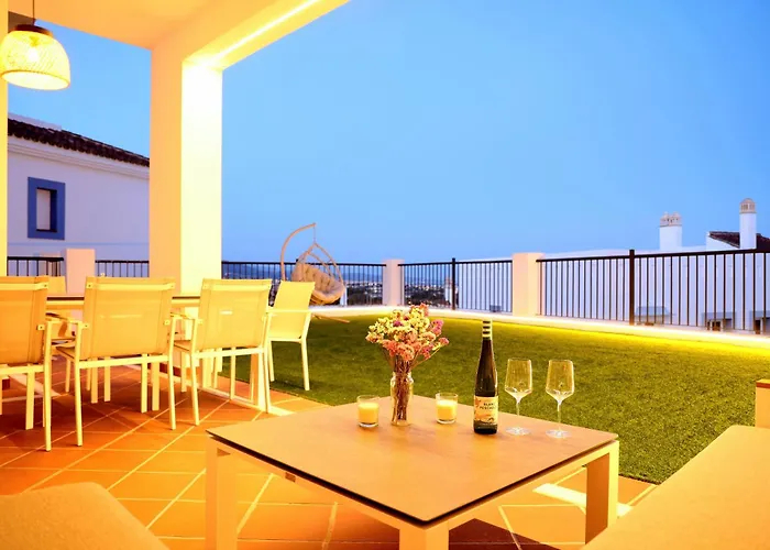 Modern Three Bedroom Apart- 6 Pools- Gym -Sun 482