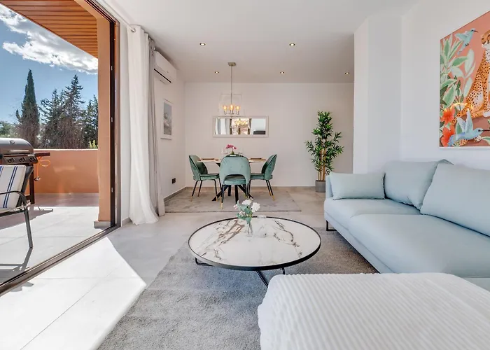 Luxury Apartment Paraiso Beach