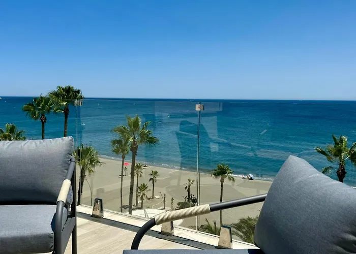 Sunnypalms - Beachfront Penthouse With Stunning Sea View