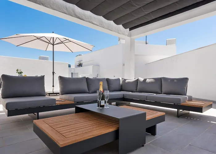 Casa Los Vecinos - Luxury Rooftop Penthouse