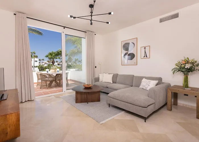 2 Bedroom 2 Bathroom Penthouse Apartment