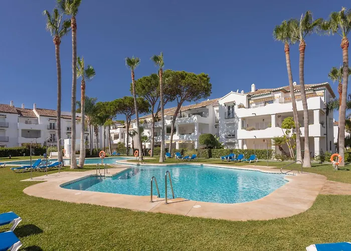 3 Bedroom 3 Bathroom Beachside Apartment