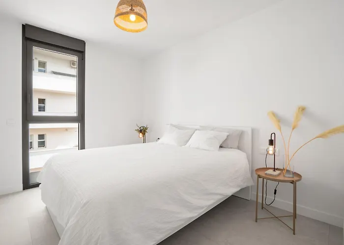 Stunning Modern Estepona Apt Walk To Beach - Rdr464