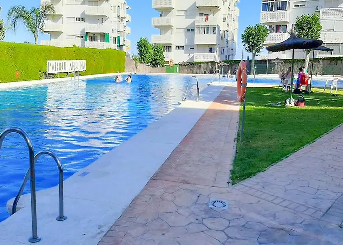 Sol & Beach Apt- Coastal Retreat By The Sea