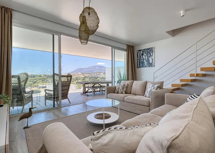 Stunning Three Bedroom Townhouse With Great Views!