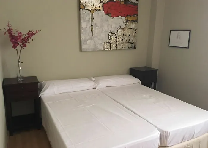 Apartment With 3 Bedrooms In Estepona, With Wonderful Sea View, Enclos