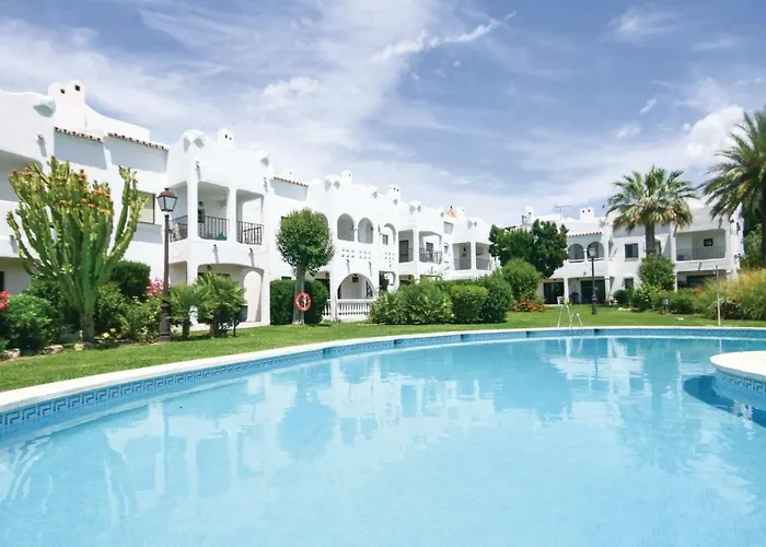 Urb. Los Pinos De Andalucia